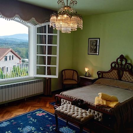 Bed and Breakfast A Casa De Abelleira Ponteareas Esterno foto
