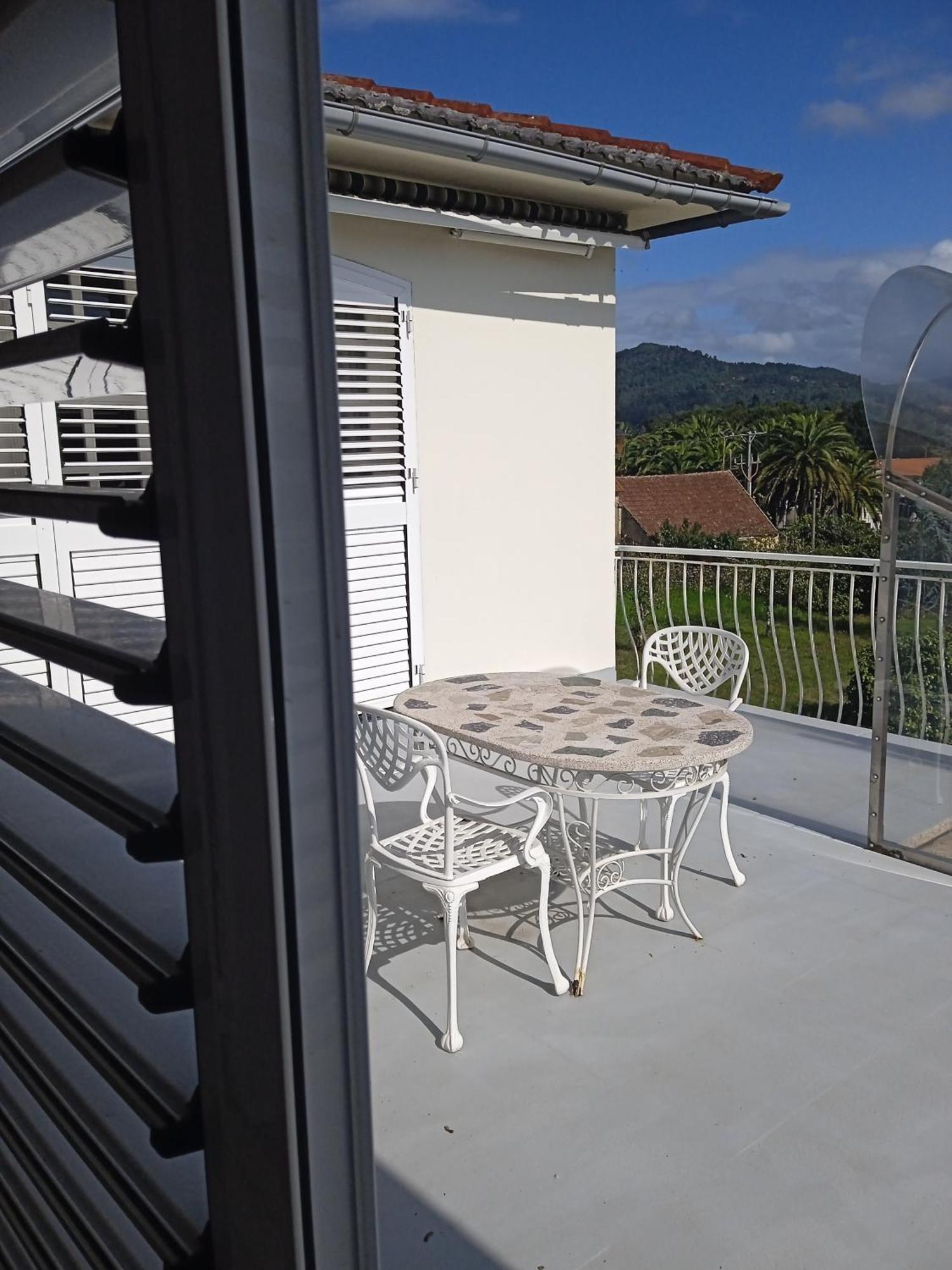 Bed and Breakfast A Casa De Abelleira Ponteareas Esterno foto