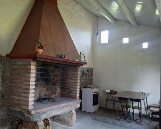 Bed and Breakfast A Casa De Abelleira Ponteareas Esterno foto